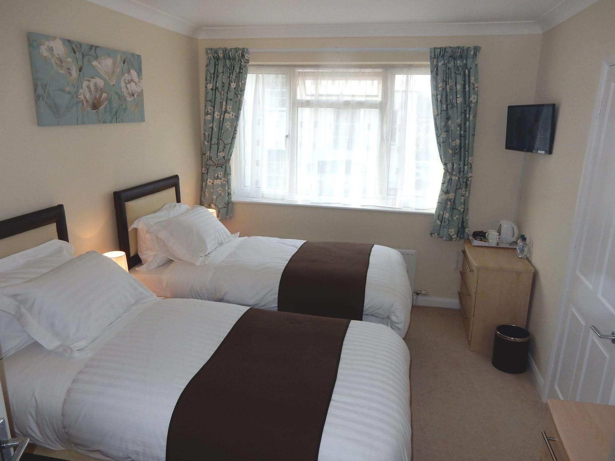 Abbots Lee - Adults Only Bed and Breakfast Cheltenham Exteriör bild