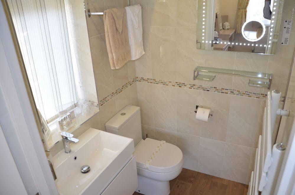 Abbots Lee - Adults Only Bed and Breakfast Cheltenham Exteriör bild